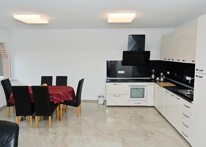 Apartment Baki